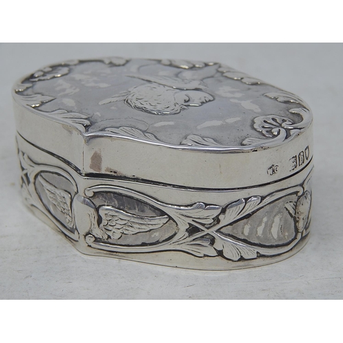 32 - Victorian Silver Ring Box to hold Five Rings: Hallmarked London 1897 by William Comyns