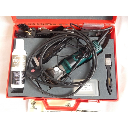 149 - Professional Horse Trimmers Set in Fitted Case by Liveryman.