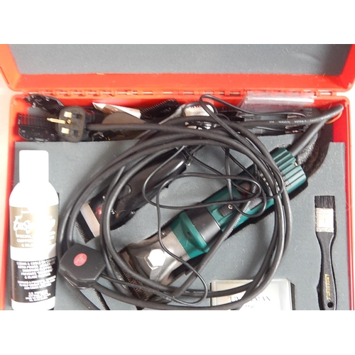 149 - Professional Horse Trimmers Set in Fitted Case by Liveryman.