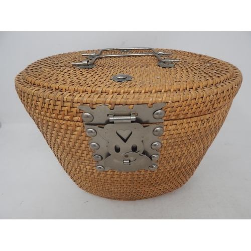 173 - Chinese Tea Pot & Tea Bowls contained within their fitted silk lined wicker basket. Tea Pot 15cm hig... 