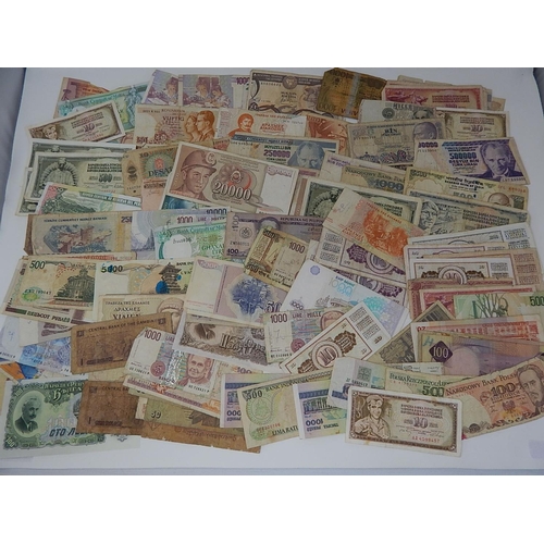 101 - Large Quantity of World Banknotes from a private collection.