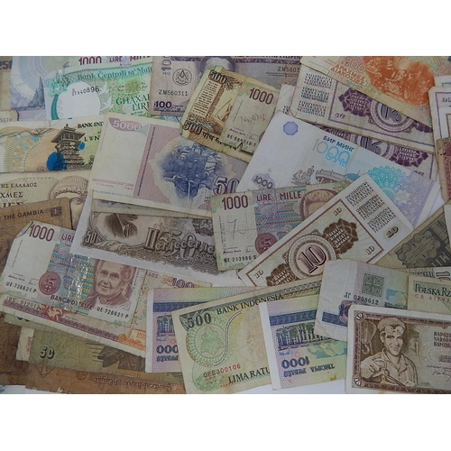 101 - Large Quantity of World Banknotes from a private collection.