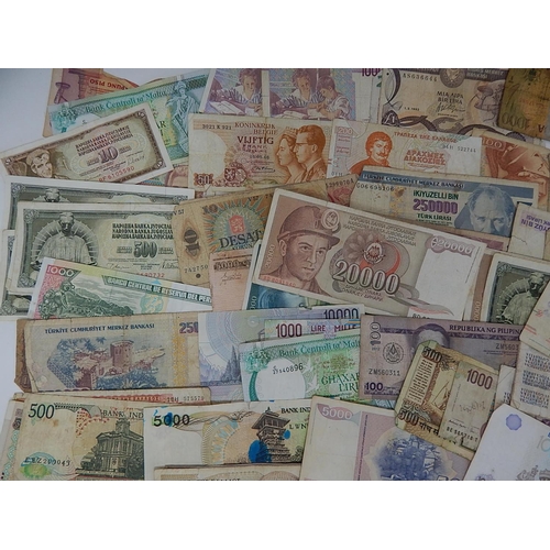 101 - Large Quantity of World Banknotes from a private collection.