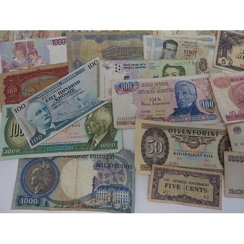 102 - Large Quantity of World Banknotes from a private collection.