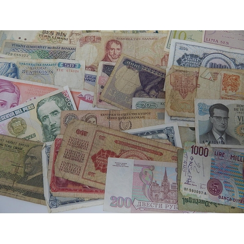 103 - Large Quantity of World Banknotes from a private collection.