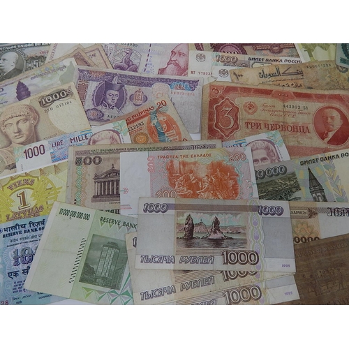 104 - Large Quantity of World Banknotes from a private collection.