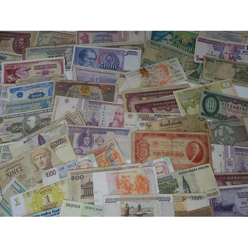 104 - Large Quantity of World Banknotes from a private collection.