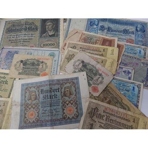 105 - Large Quantity of World Banknotes from a private collection.