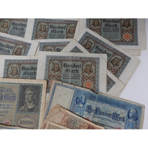 105 - Large Quantity of World Banknotes from a private collection.