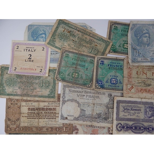 110 - Large Quantity of World Banknotes from a private collection.