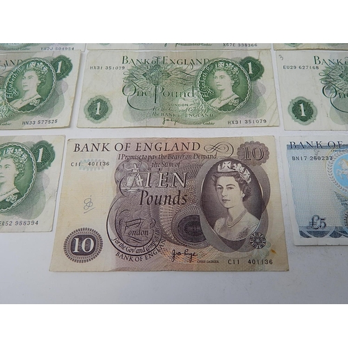 86 - British Bank Notes: Page £10 Note: Page £5 Note: Page £1 Notes (10) Hollom/Forde 10-/- Notes (10)