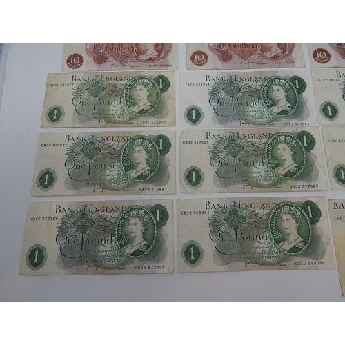 86 - British Bank Notes: Page £10 Note: Page £5 Note: Page £1 Notes (10) Hollom/Forde 10-/- Notes (10)