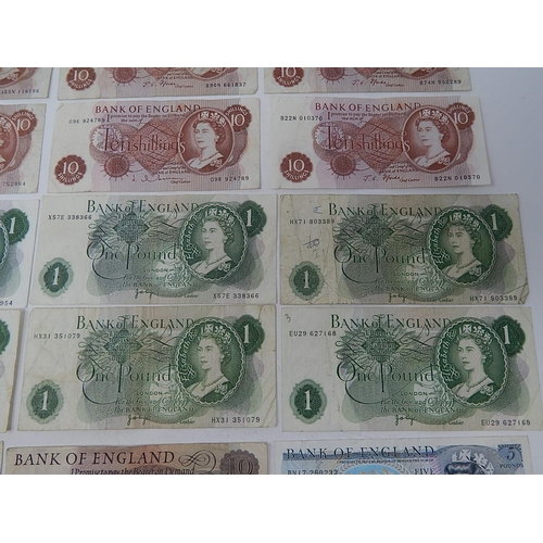 86 - British Bank Notes: Page £10 Note: Page £5 Note: Page £1 Notes (10) Hollom/Forde 10-/- Notes (10)