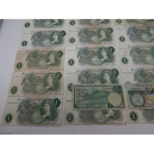 93 - British Bank Notes: O'Brien/Hollom/Forde/Page £1 Notes (30) Royal Bank of Scotland £1 Note: Guernsey... 