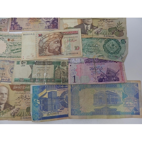 100 - Large Quantity of World Banknotes From a Private Collection.