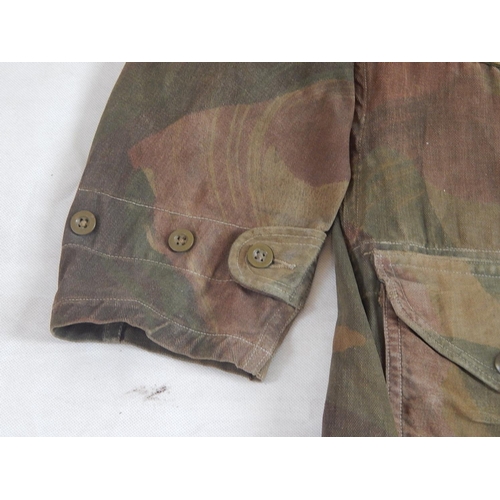 524 - WWII British Parachute Regiment Smock with Label: G.B 1735, Size No5, Dated 1945 with Broad Arrow.