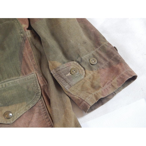 524 - WWII British Parachute Regiment Smock with Label: G.B 1735, Size No5, Dated 1945 with Broad Arrow.