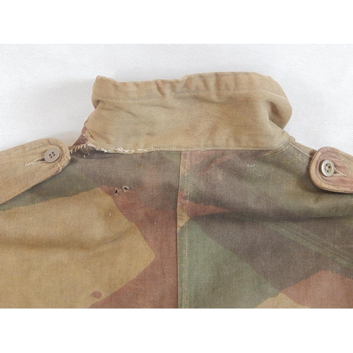 524 - WWII British Parachute Regiment Smock with Label: G.B 1735, Size No5, Dated 1945 with Broad Arrow.