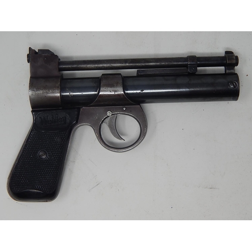 514 - Vintage Webley Junior 1.77 Air Pistol by Webley & Scott Ltd Birmingham with black chequered grip: No... 