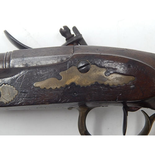 526 - Early C19th French Naval Flintlock Pistol with Walnut Stock & Brass Furniture: Measures 32.5cm overa... 