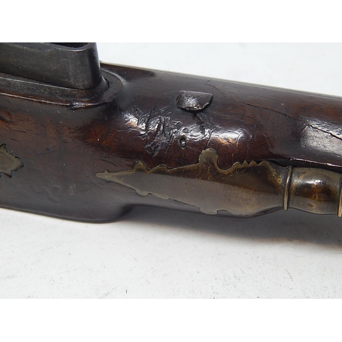 526 - Early C19th French Naval Flintlock Pistol with Walnut Stock & Brass Furniture: Measures 32.5cm overa... 