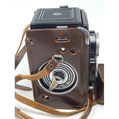 483 - Vintage YASHICA-MAT COPAL MXV Camera MT2090112 In Original Fitted Leather Case.