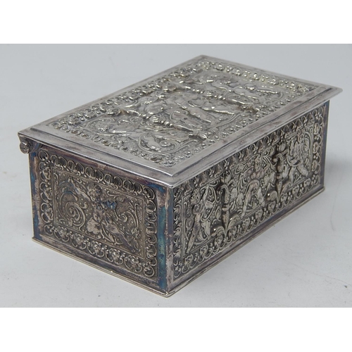 39 - Heavy Silver Plated Box Depicting Putti & Cherubs: Measuring 16cm x 10cm x 6.5cm.