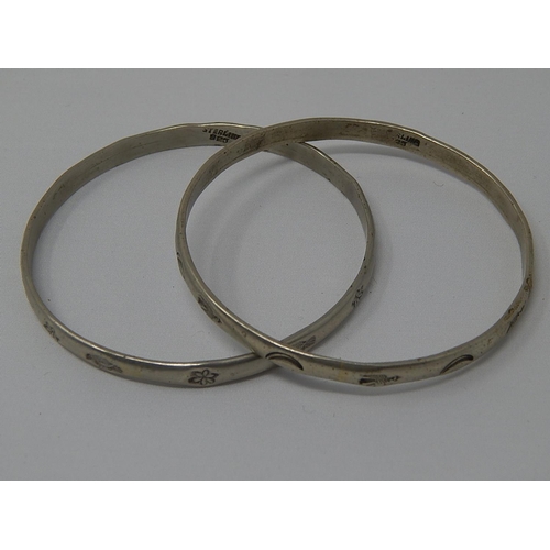 137 - Two Mexican 925 Sterling Silver Bangles: Gross weight 31g