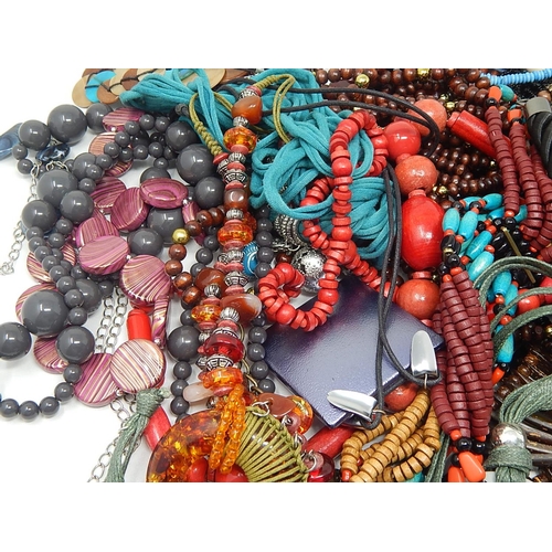 139 - A Large Quantity of Costume Jewellery.