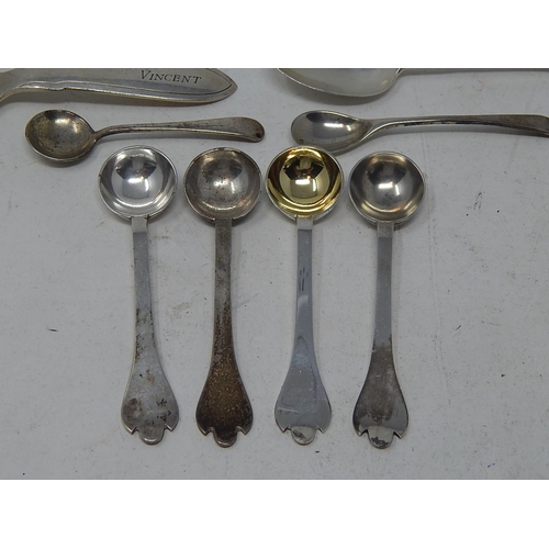 169 - Quantity of Georgian & Later Silver Flatware: Various Dates & Makers: Gross weight: 17.52oz (545g)