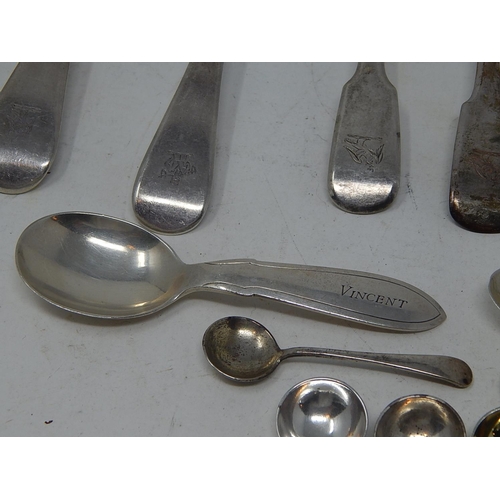 169 - Quantity of Georgian & Later Silver Flatware: Various Dates & Makers: Gross weight: 17.52oz (545g)