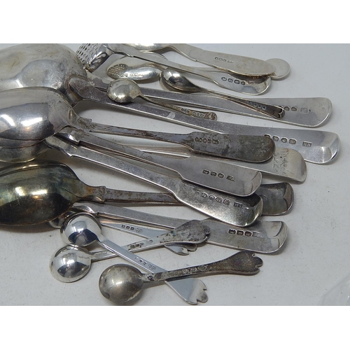 169 - Quantity of Georgian & Later Silver Flatware: Various Dates & Makers: Gross weight: 17.52oz (545g)