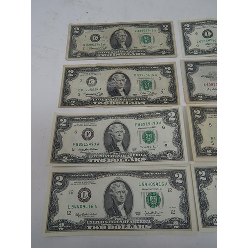88Q - 12 x USA 2 Dollar Bills