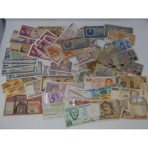 88A - World Banknotes From a Private Collection