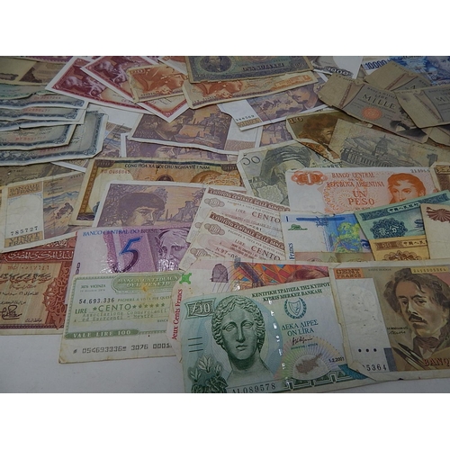 88A - World Banknotes From a Private Collection