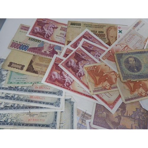 88A - World Banknotes From a Private Collection