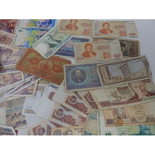 88B - World Banknotes From a Private Collection