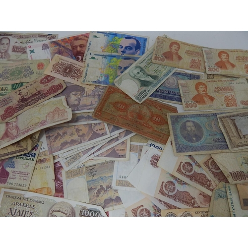 88B - World Banknotes From a Private Collection
