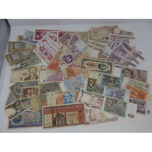 88C - World Banknotes From a Private Collection