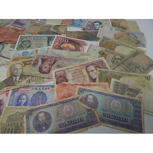 88F - World Banknotes From a Private Collection