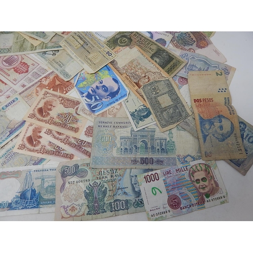 88J - World Banknotes From a Private Collection