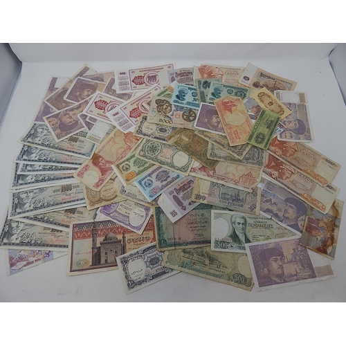 88K - World Banknotes From a Private Collection