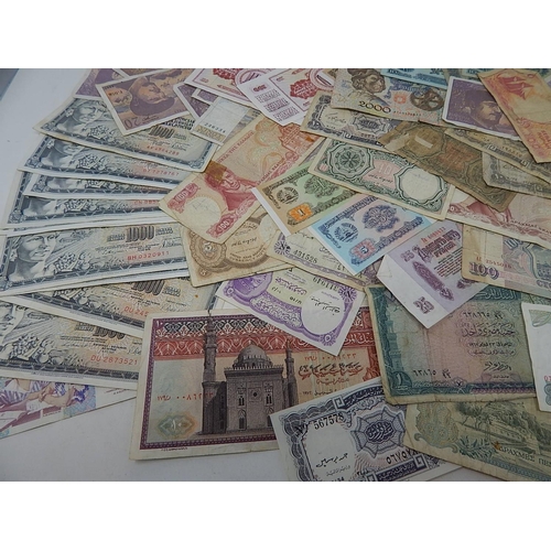 88K - World Banknotes From a Private Collection