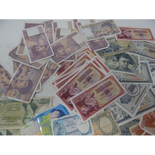 88L - World Banknotes From a Private Collection