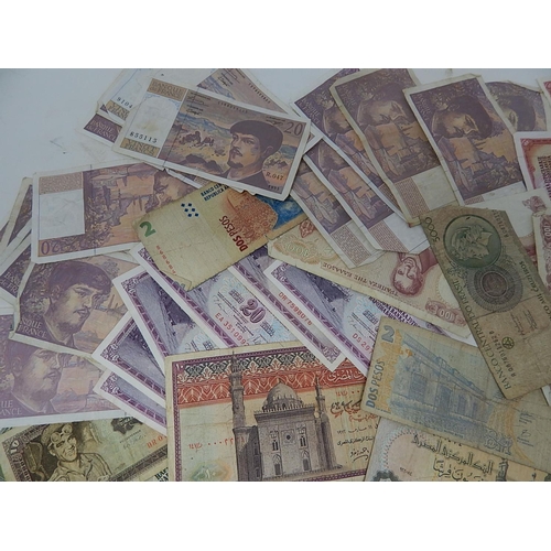 88N - World Banknotes From a Private Collection