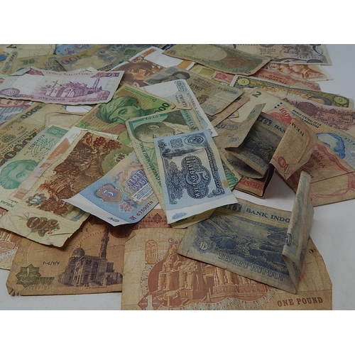 82D - World Banknotes From A Private Collection