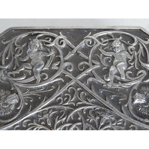 600 - Large Silver Plated Jewellery Box Adorned with Cherubs: Plush Lined Interior: Measures 24cm x 17.5cm