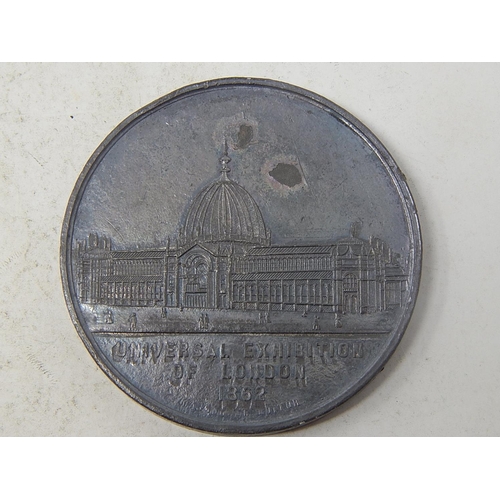 79 - Victoria large Medallion (50mm) issued to commemorate the Universal Exhibition of London 1850