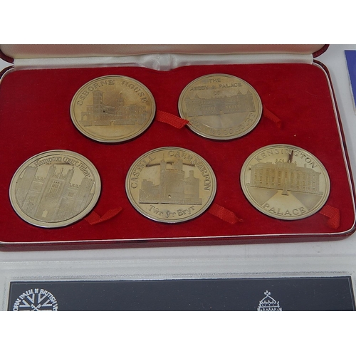 21 - 2018 Wren £2 coin in pack; 2017 Falkland Islands coloured 50p in pack; Gibraltar 2018 coloured 50p i... 