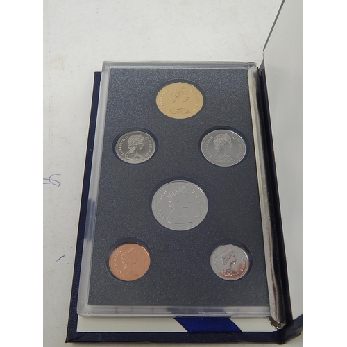 30 - Collection of 8 x Canadian Specimen Sets all dated between 1989 and 1993 all in their original cases... 